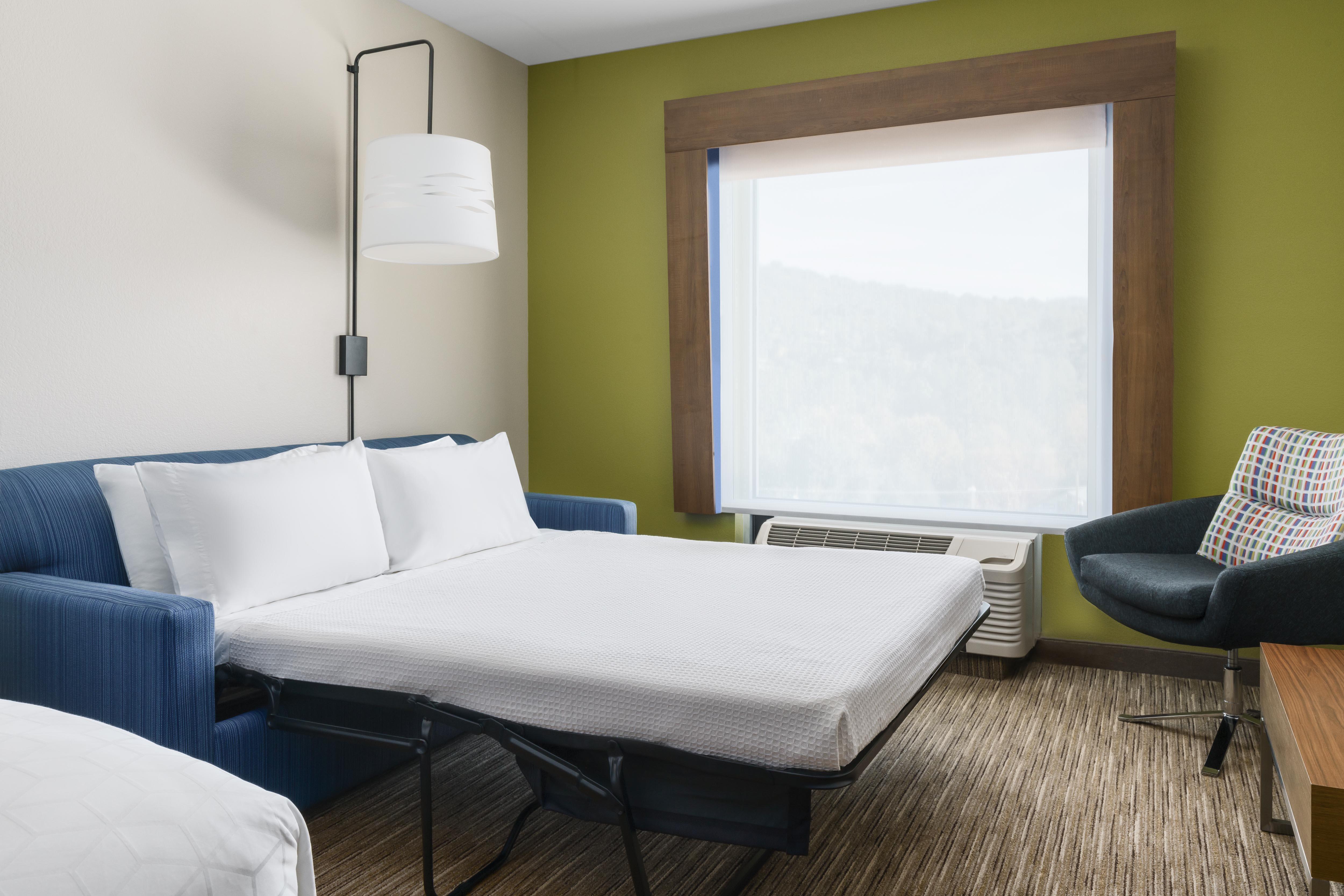 Holiday Inn Express & Suites Oakhurst-Yosemite Park Area, An Ihg Hotel Exterior photo
